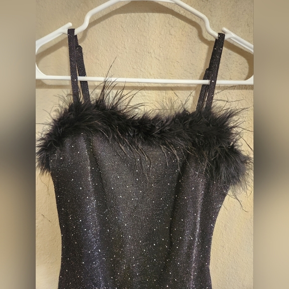 Dillard's Elegant Black Feather Trim Dress size small - Picture 4 of 6